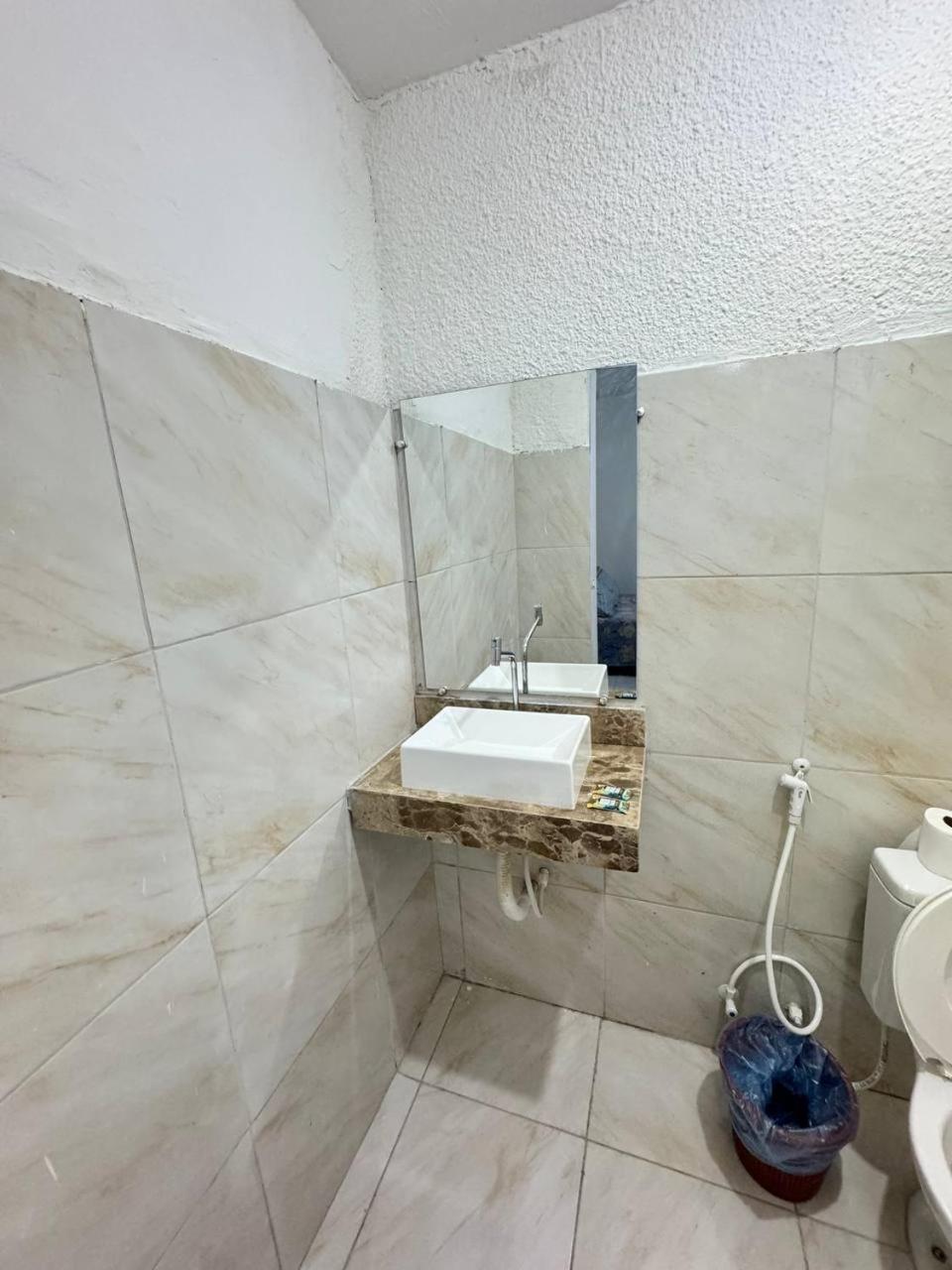 Ap No Derby Com Garagem E Ar Apartment